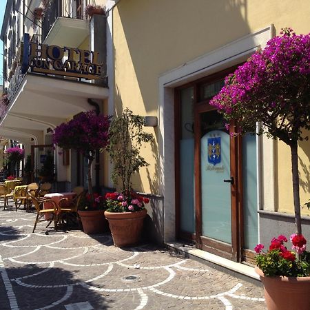 Hotel Ristorante Amitrano Помпей Екстериор снимка